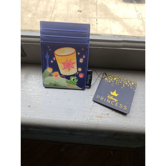 Loungefly NWT Tangled Cardholder Lantern Pascal Vertical Wallet New with Tags - Picture 1 of 8